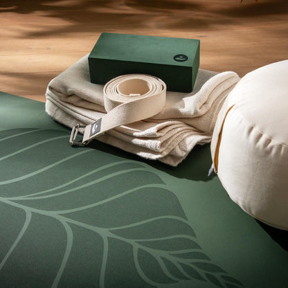 185cm Forest Green PHOENIX Natural Rubber Yoga Mat with PU Coating - Leaves printed design - 4mm Thick